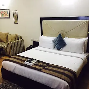 *** Hotel Amazone Residency India